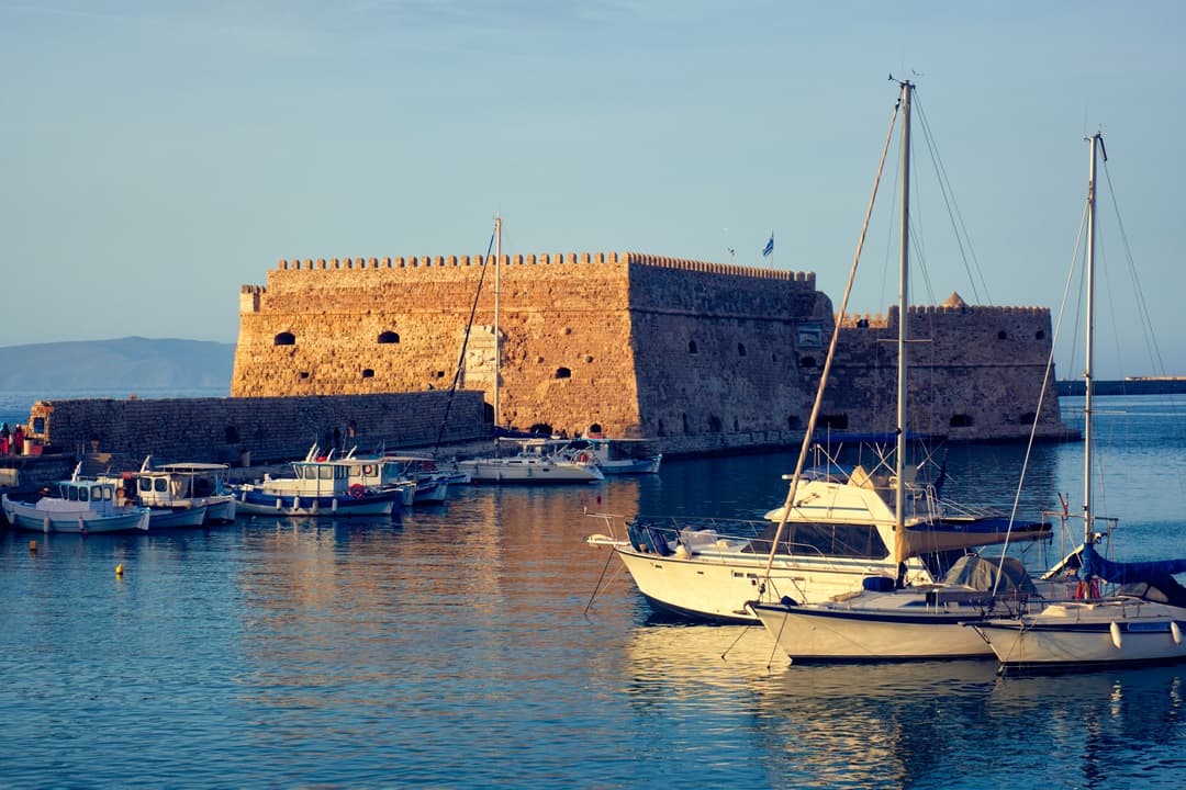 Greek Signature Escape