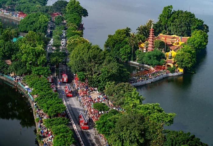 https://lykke-public-assets.s3.amazonaws.com/media/images/destination/4/vietnam-card-11.webp